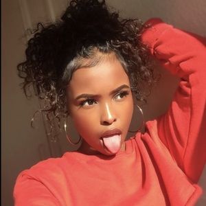 Meet your Posher, Summer